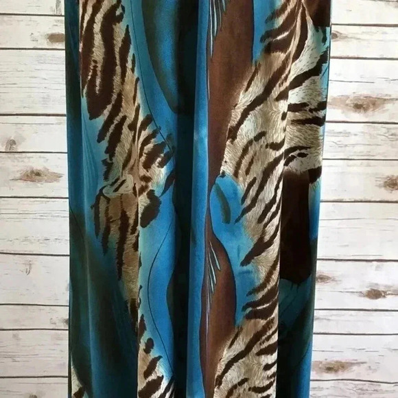 PRETTY YOUNG THING Women Spaghetti Strap Full Length Animal Print Dress Medium - Picture 3 of 11